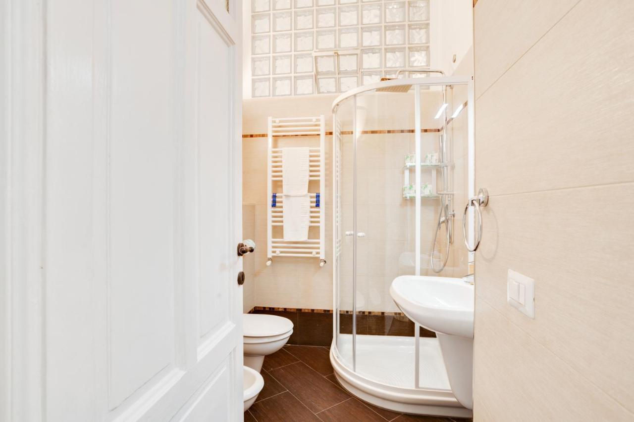 Casa Cinzia Lungomare Exclusive Flat Apartment บารี ภายนอก รูปภาพ