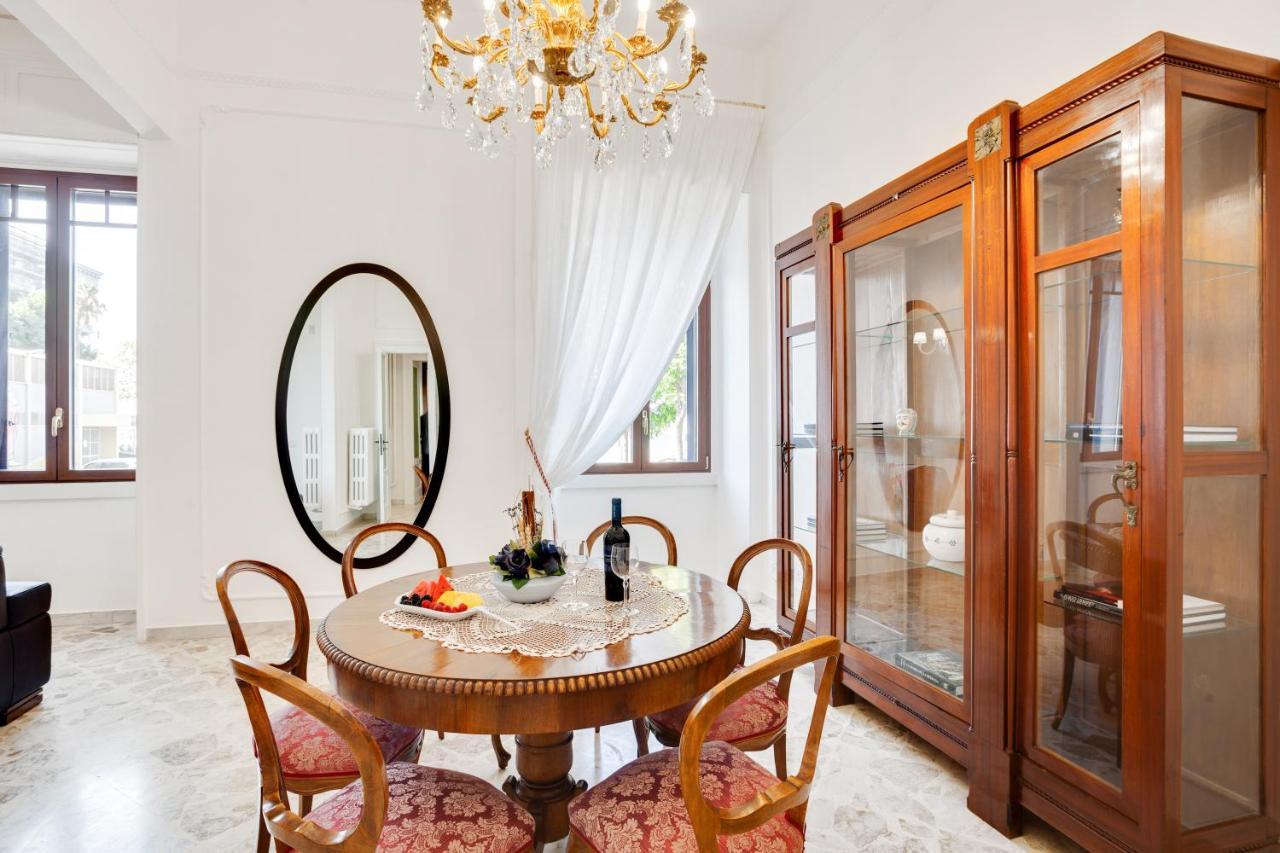 Casa Cinzia Lungomare Exclusive Flat Apartment บารี ภายนอก รูปภาพ