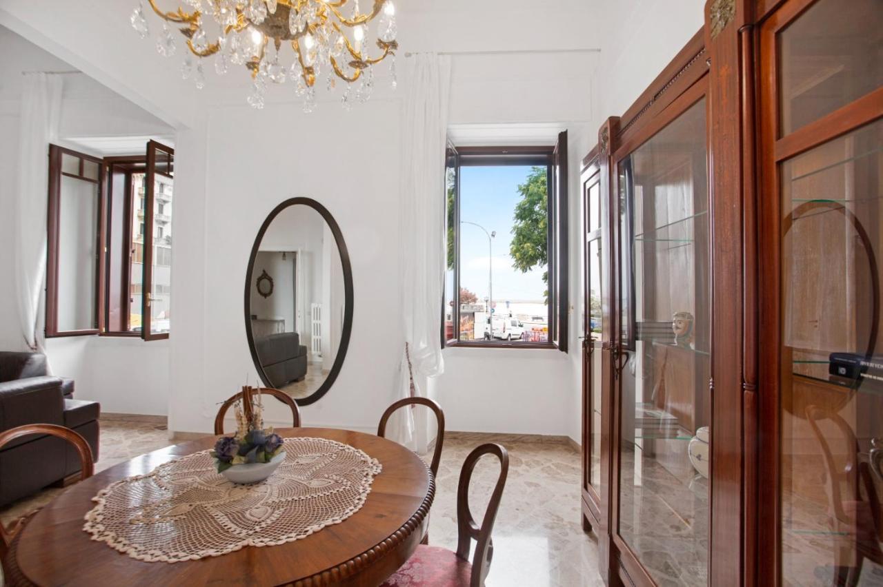 Casa Cinzia Lungomare Exclusive Flat Apartment บารี ภายนอก รูปภาพ